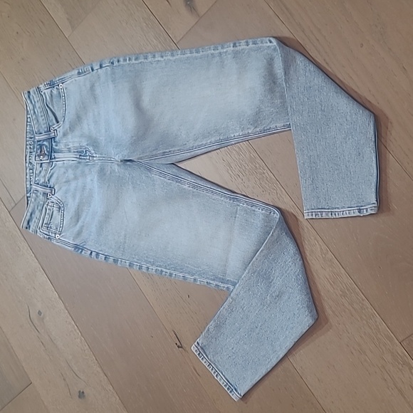 American Eagle Jeans Women's sz 00 Strigid Light Wash Mid Rise Denim - Picture 1 of 13